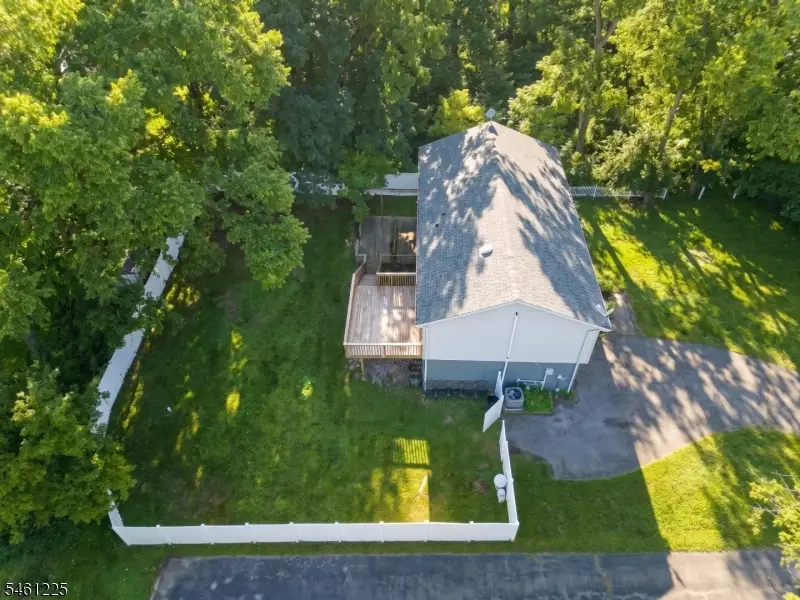 404 Lyndale St, Phillipsburg, NJ 08865 - #3