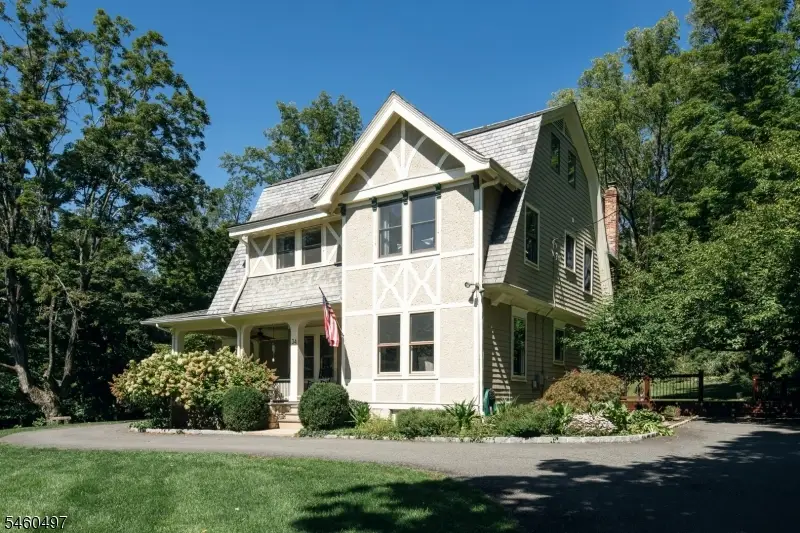 34 Sunnyslope Ave, Millington, NJ 07946 - #1