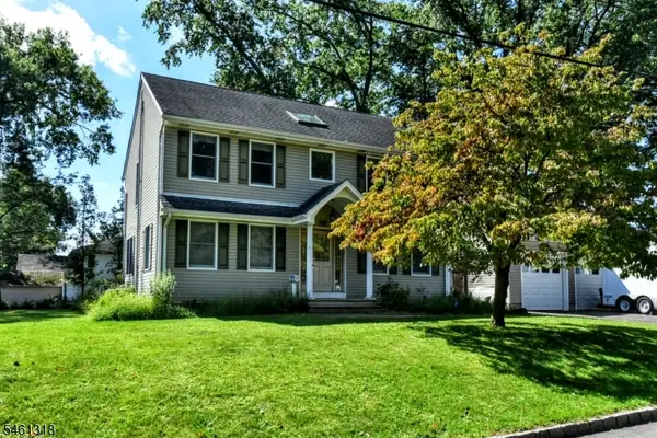 107 2nd St, Dumont Boro, NJ 07628