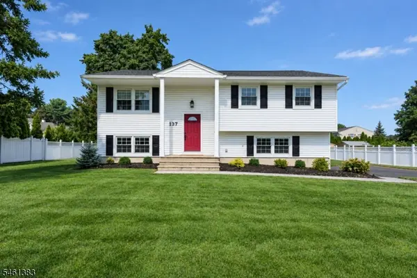 137 Hollywood Ave, Fairfield Twp., NJ 07004