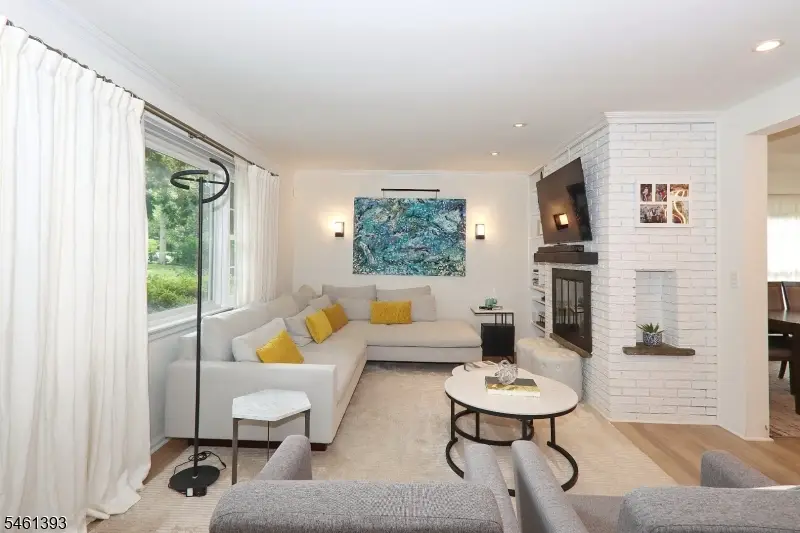 31 Karen Way, Summit, NJ 07901 - #3