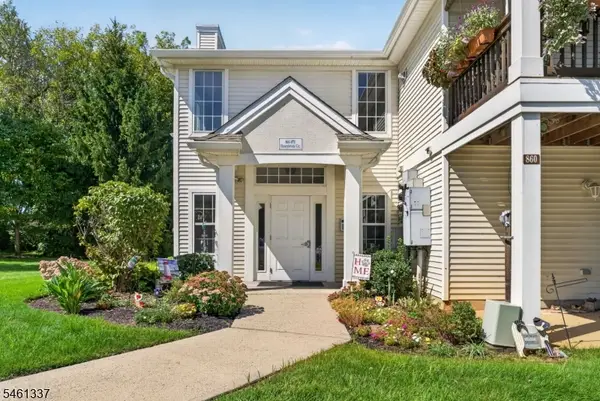 864 Honeybrook Cir, Lopatcong Twp., NJ 08886