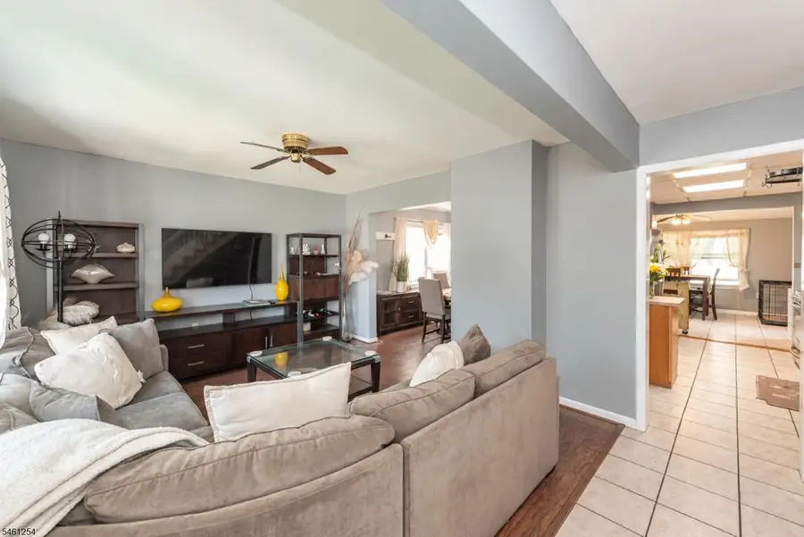 39 Fredericks St, Wanaque, NJ 07465 - #3