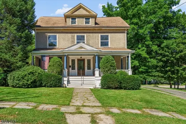 9 Linwood Ave, Newton Town, NJ 07860