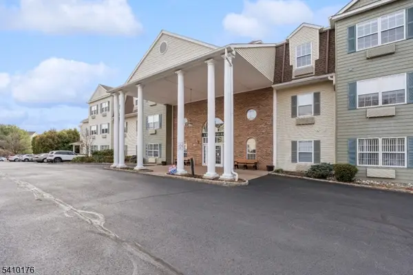 4 Richmond Road #215, West Milford Twp., NJ 07480