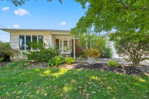 6 Martin Ln, Hamilton Twp., NJ 08619
