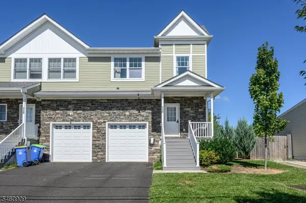 112 Valerie Dr, Manville Boro, NJ 08835