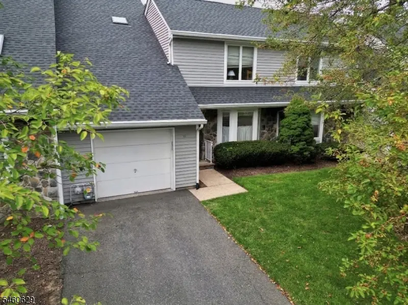 10 Matthew Rd, Wayne, NJ 07470 - #1