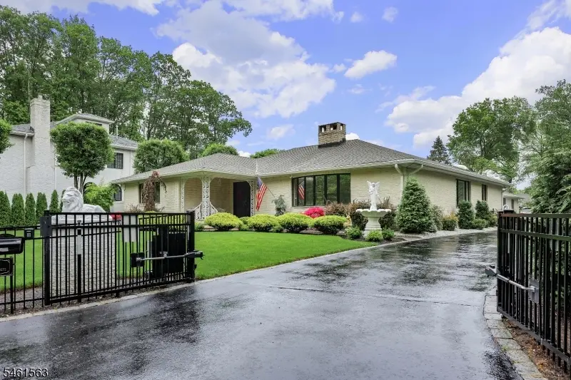 650 Riverside Dr, Cranford, NJ 07016 - #2