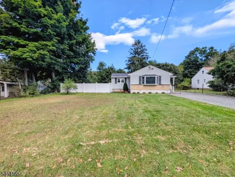 4 Kenvil Ave, Roxbury, NJ 07876 - #1