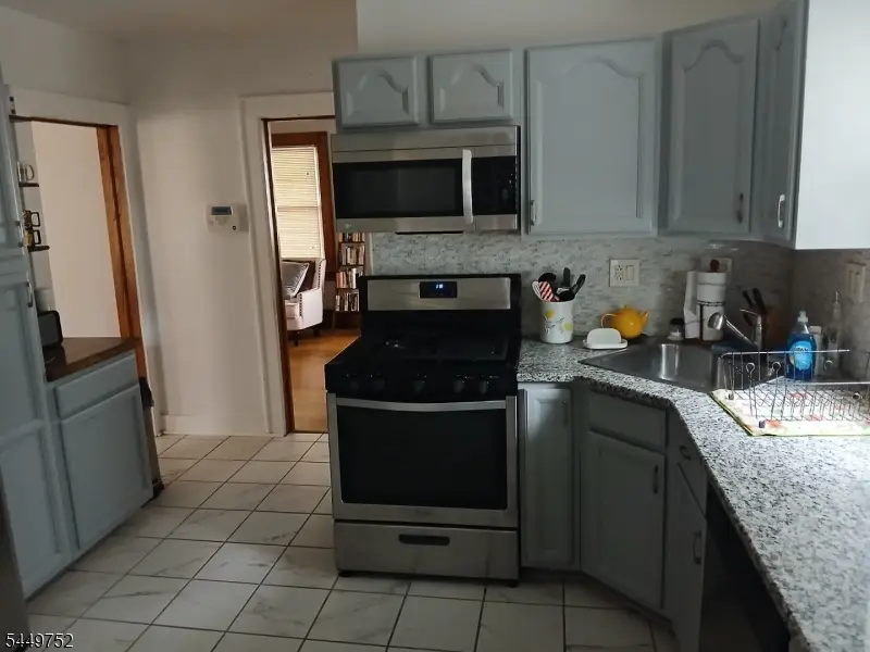 429 2nd St, Dunellen, NJ 08812 - #3
