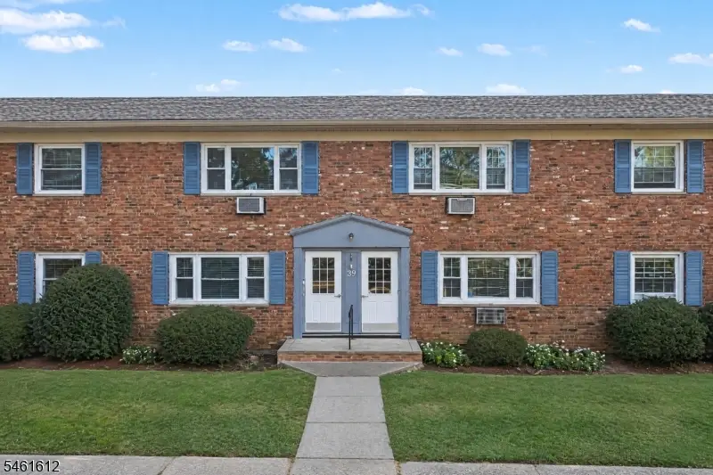39 Wedgewood Drive #111, Verona, NJ 07044 - #2