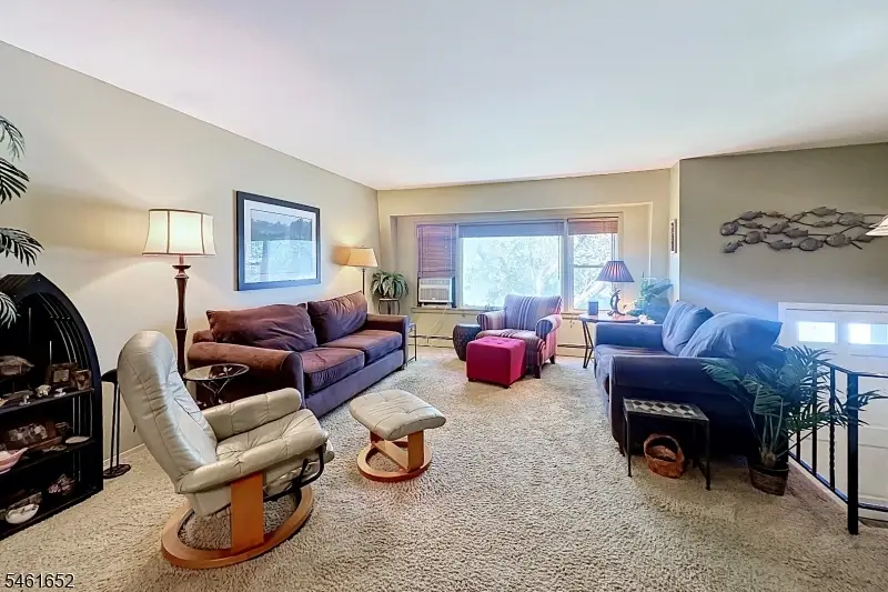 9 Barton Ln, Hopatcong, NJ 07843 - #3