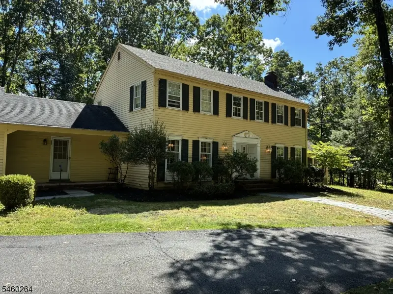 23 Horizon Dr, Mendham, NJ 07945 - #1