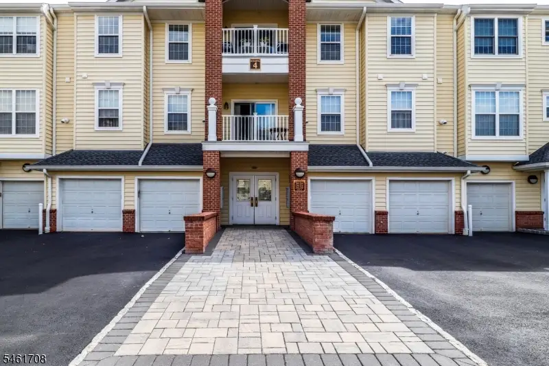 2101 Avery Ct #2101, Franklin, NJ 08873 - #2