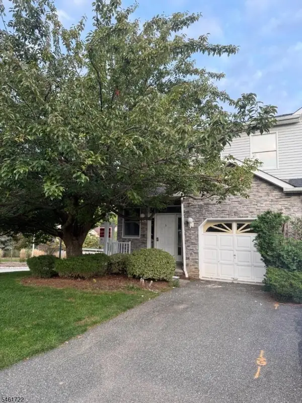 5 Wiley Ct, Parsippany-Troy Hills Twp., NJ 07054