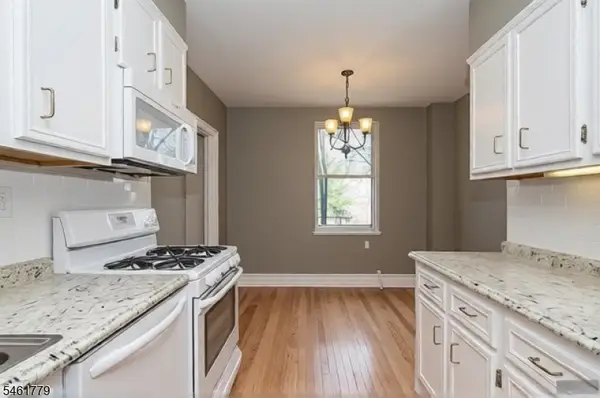 100 E Palisade Ave, Englewood City, NJ 07631
