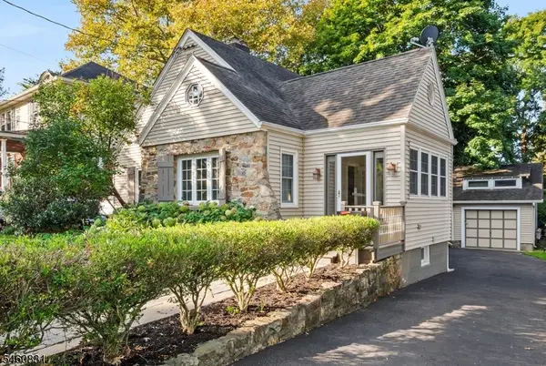 96 Pickford Ave, Phillipsburg Town, NJ 08865
