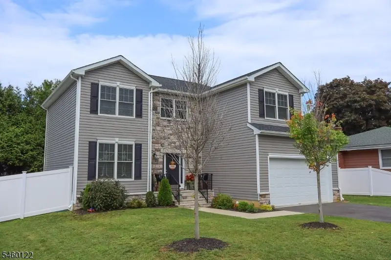 25 Ferromonte Ave, Kenvil, NJ 07847 - #1