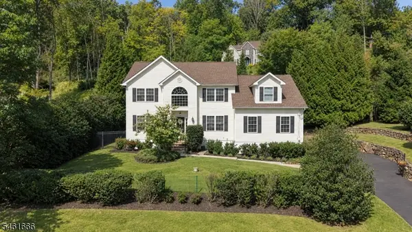 94 Cregar Rd, High Bridge Boro, NJ 08829