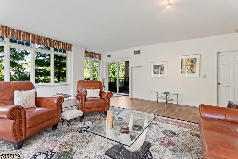 616 S Orange Ave, 4d #D, Maplewood, NJ 07040 - #3