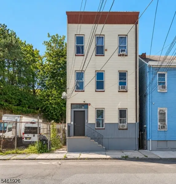 144 Spring St, Paterson City, NJ 07501