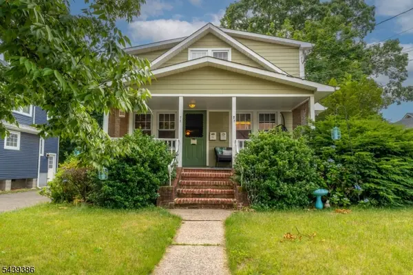 72 Minerva Ave, Hawthorne Boro, NJ 07506