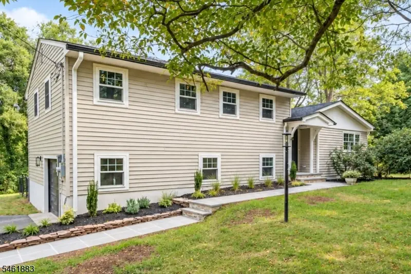 157 Circle Dr, Millington, NJ 07946 - #2