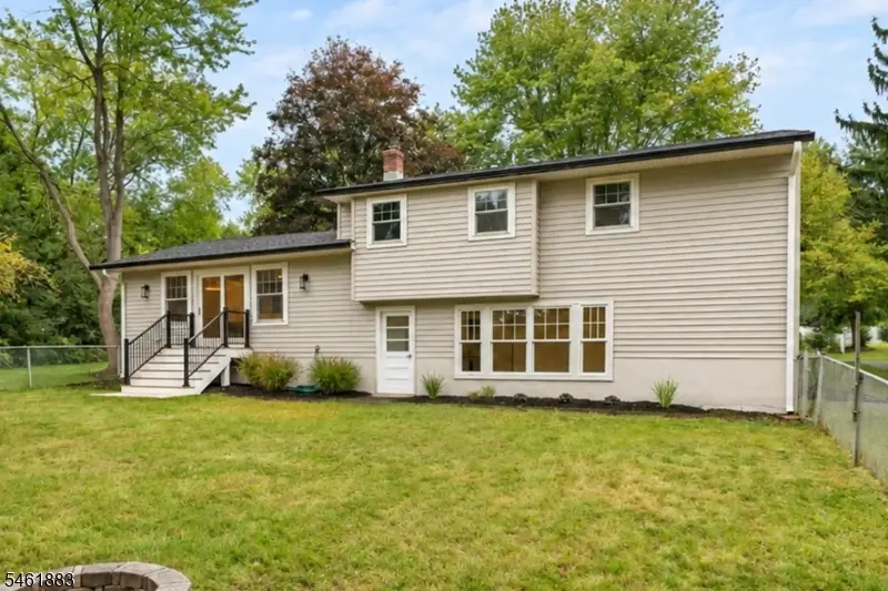 157 Circle Dr, Millington, NJ 07946 - #3