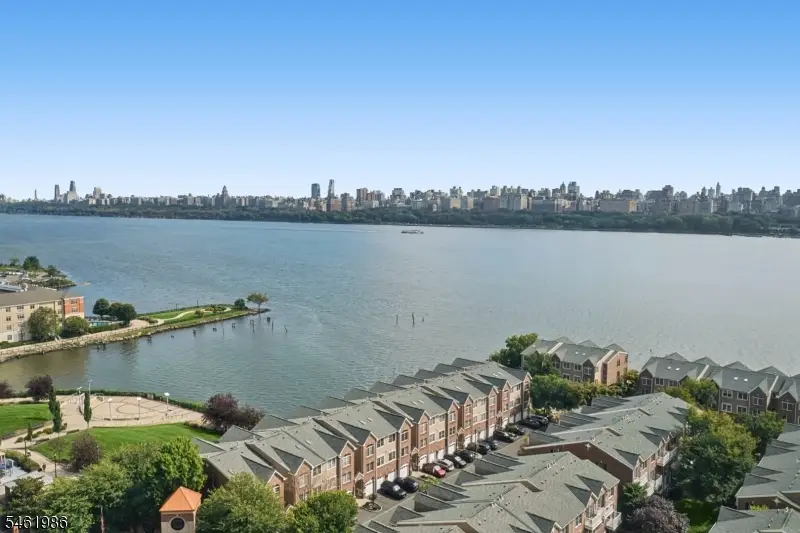 7002 Kennedy Blvd #18B, Guttenberg, NJ 07093 - #1