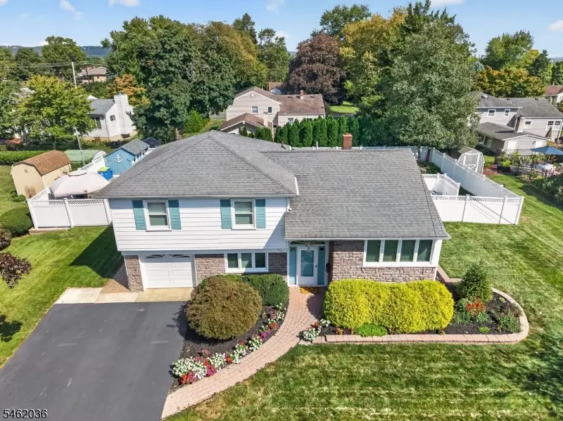 810 Lynwood Street, Raritan, NJ 08869 - #1