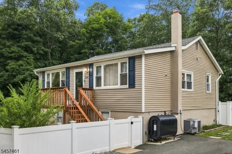 544 Brooklyn Mountain Rd, Hopatcong, NJ 07843 - #1