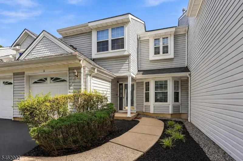 11 Vreeland Ct, Sayreville, NJ 08872 - #2