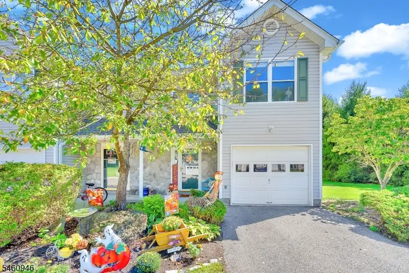 17 Beechmont Ter, Hamburg, NJ 07419 - #1