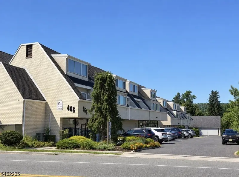 466 Pompton Ave #F, Cedar Grove, NJ 07009 - #2