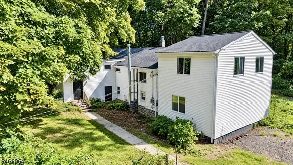 240 Russia Rd, Jefferson Twp., NJ 07438