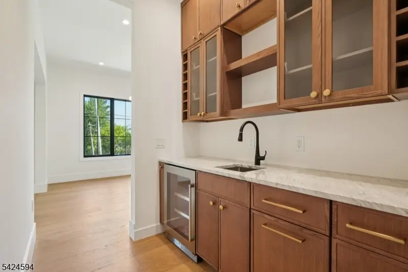 2 Heather Ln, Scotch Plains, NJ 07076 - #3
