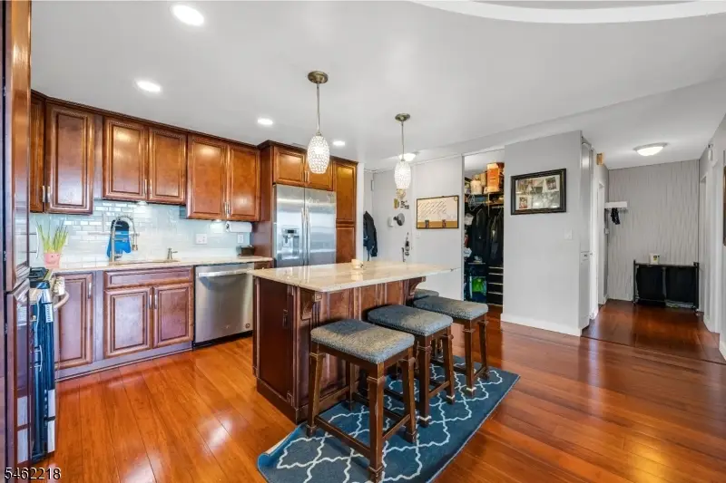 555 North Ave #11E, Fort Lee, NJ 07024 - #1