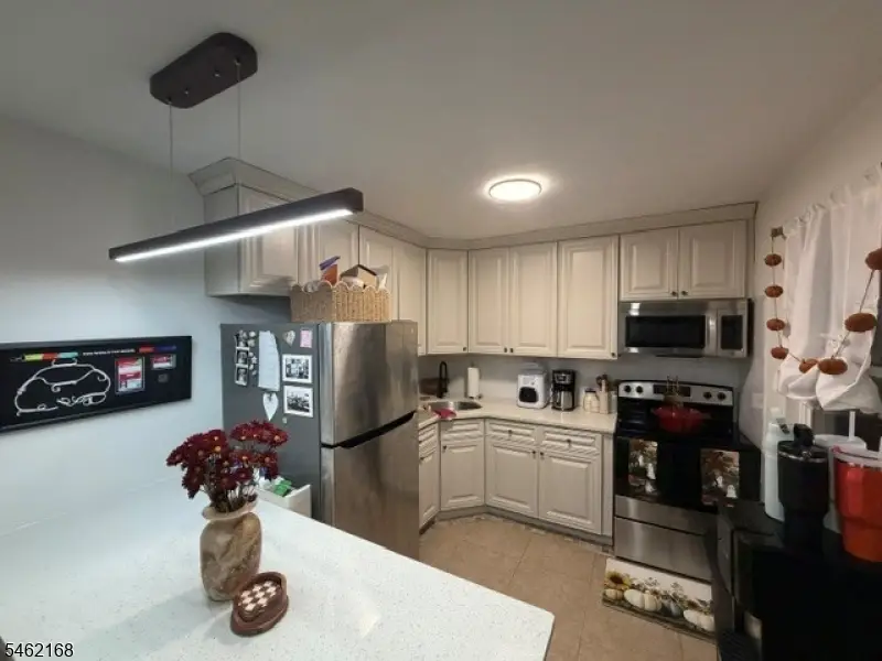 203 N Beverwyck Rd #5, Lake Hiawatha, NJ 07034 - #3