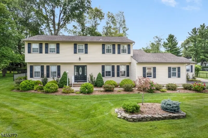 6 Selmar Ter, East Hanover, NJ 07936 - #2