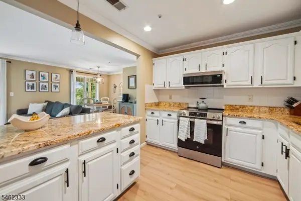 275 Potomac Dr, Bernards Twp., NJ 07920