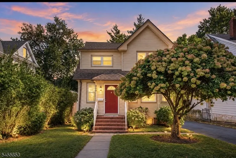 225 Elm Ave, Bogota, NJ 07603 - #2