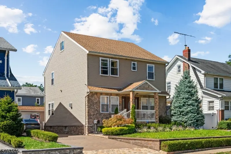 39 Richmond Ave, Paterson, NJ 07502 - #1