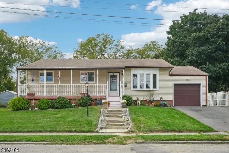 25 Lawrence Dr, Hackettstown, NJ 07840 - #1