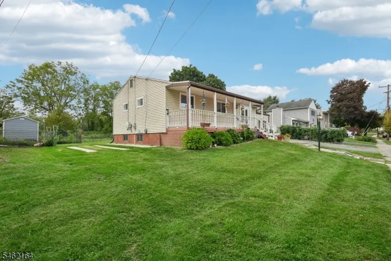 25 Lawrence Dr, Hackettstown, NJ 07840 - #2