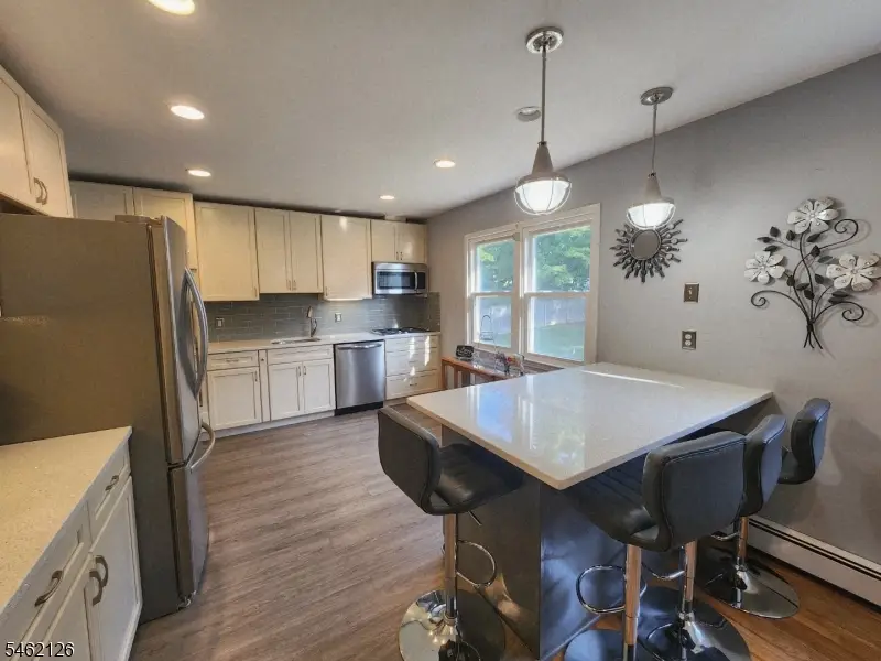 10 Parkview Dr, Beattystown, NJ 07840 - #3