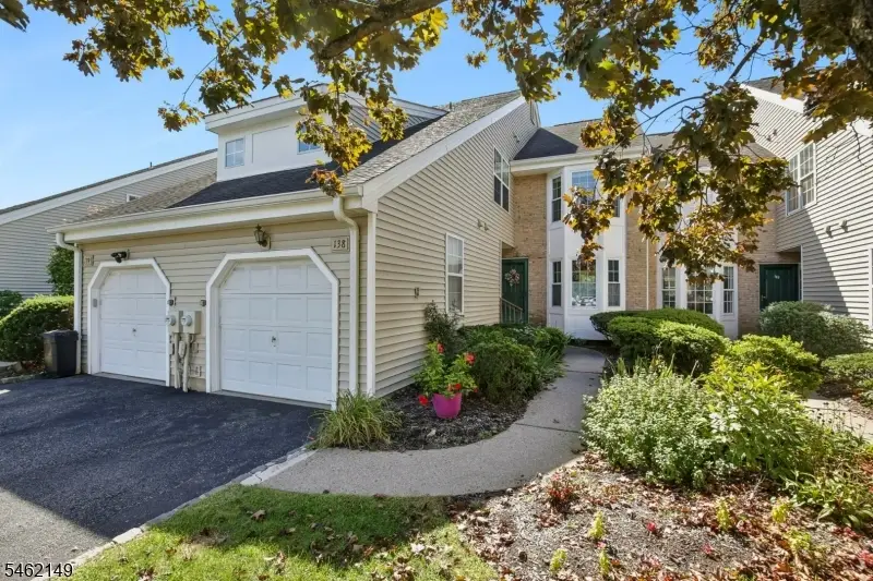 138 Leonardo Dr, West Orange, NJ 07052 - #1