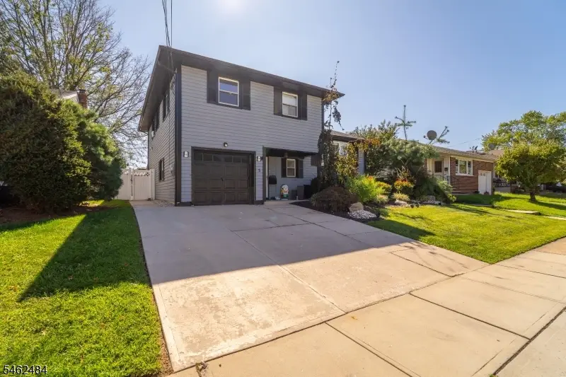 5 Sumutka Ct, Carteret, NJ 07008 - #2