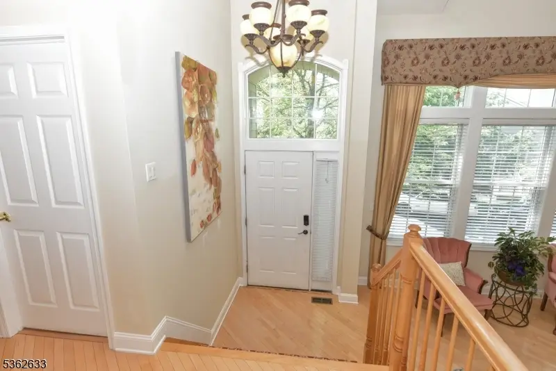 3 Skyview Dr, North Haledon, NJ 07508 - #2