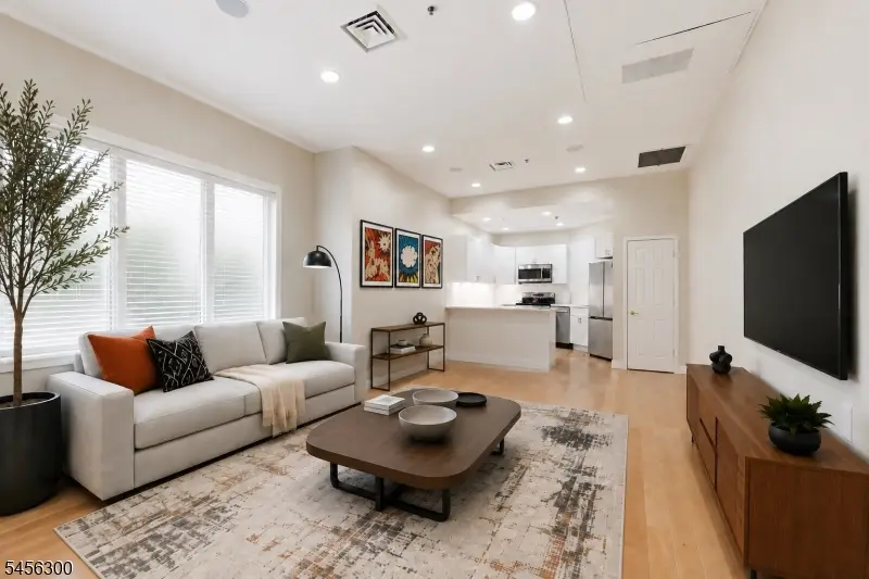 223 Bloomfield St #3E, Hoboken, NJ 07030 - #3